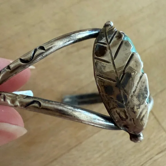 Vintage Native American Sterling Silver Turquoise Bracelet - Picture 3 of 3